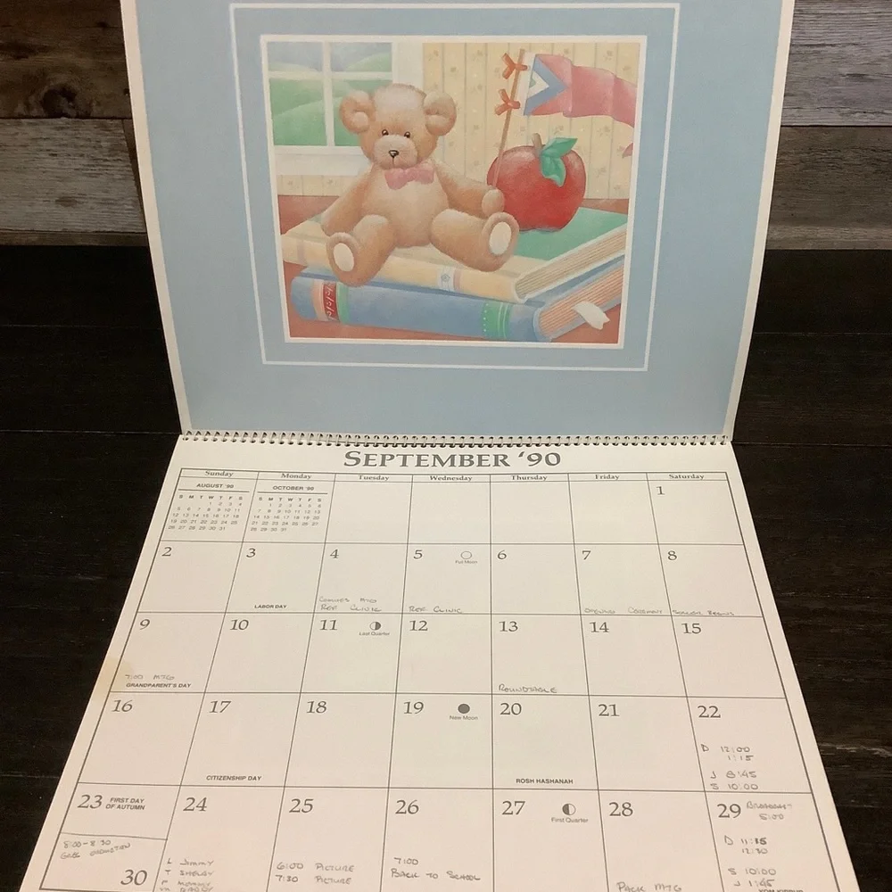 1990 Calendar Bears Cleo Used
